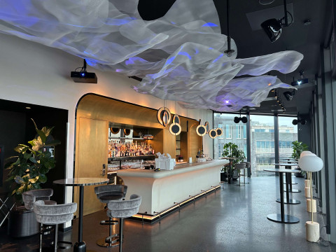 DCG HiltonSkyLounge